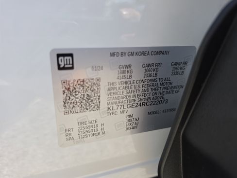 Used 2024 Chevrolet Trax RS w/ Driver Confidence Package FWD image 34