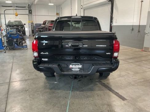 Used 2023 Toyota Tacoma SR AWD/4WD image 5