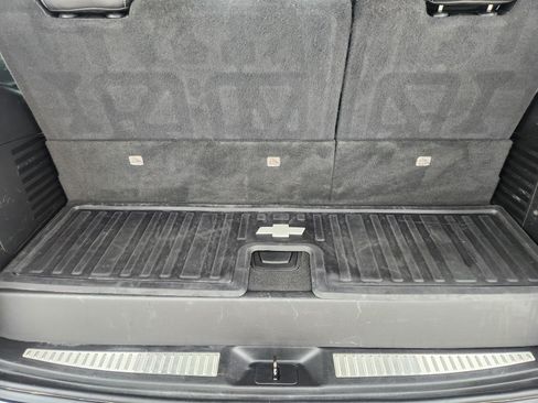 Used 2020 Chevrolet Tahoe Premier AWD/4WD image 35