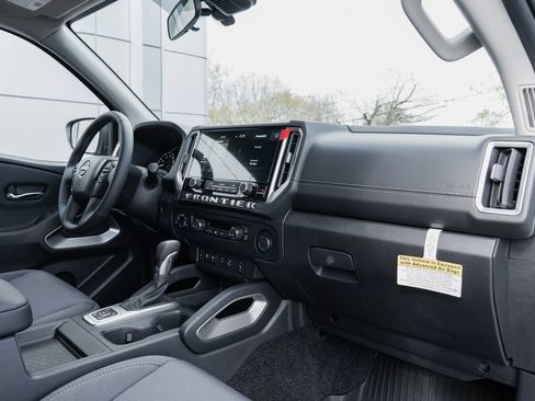 New 2026 Nissan Frontier SV w/ SV Convenience Package AWD/4WD image 29