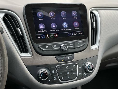 Used 2022 Chevrolet Malibu LT image 16