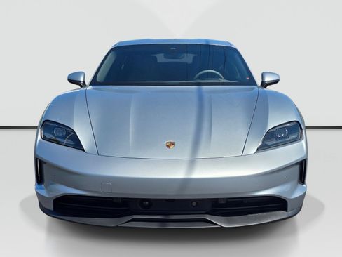Used 2025 Porsche Taycan 4S AWD/4WD image 8