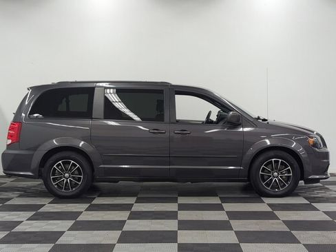 Used 2017 Dodge Grand Caravan GT FWD image 8