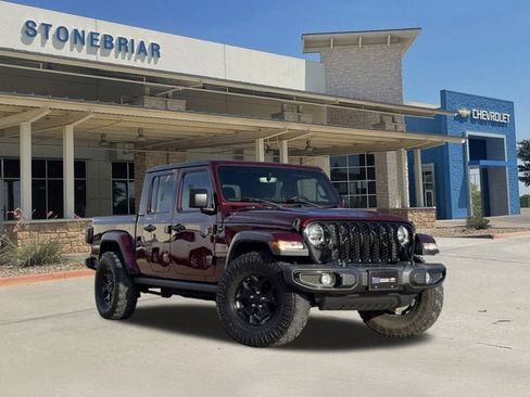 Used 2021 Jeep Gladiator Sport image 2