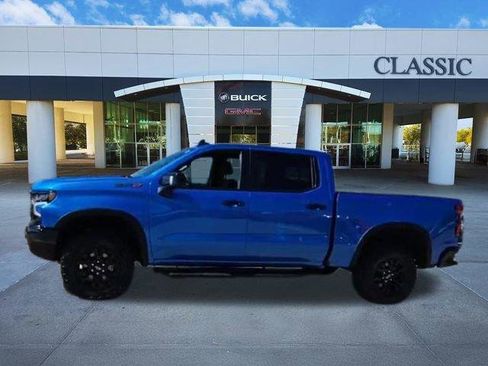 Used 2025 Chevrolet Silverado 1500 ZR2 w/ Technology Package AWD/4WD image 4