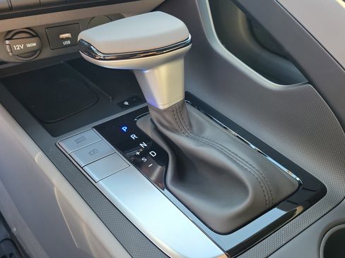 New 2026 Hyundai Elantra Sport image 7