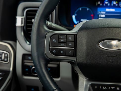 Used 2024 Ford F250 Limited w/ FX4 Off-Road Package AWD/4WD image 47