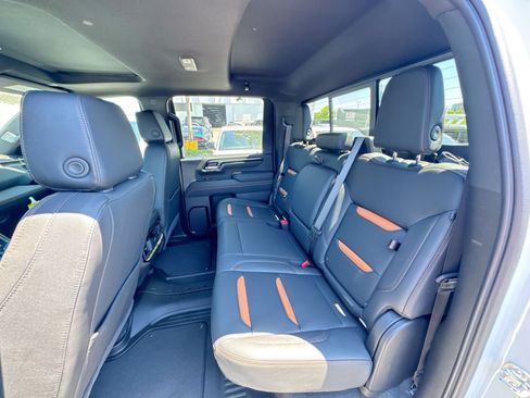New 2026 GMC Sierra 2500 AT4 w/ Technology Package AWD/4WD image 17