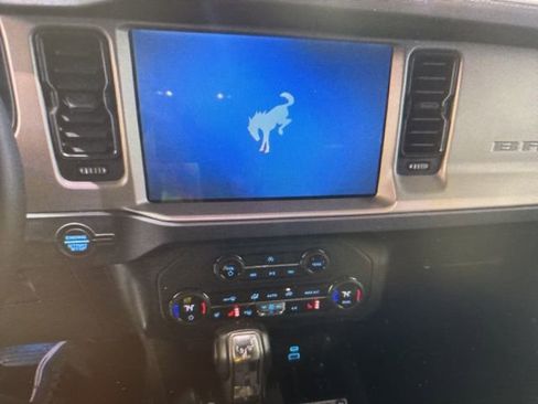 Used 2025 Ford Bronco Outer Banks image 13