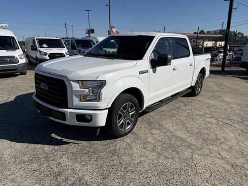 Used 2017 Ford F150 XLT w/ Equipment Group 302A Luxury image 3