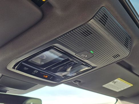 New 2026 Volkswagen Tiguan SE R-Line image 30