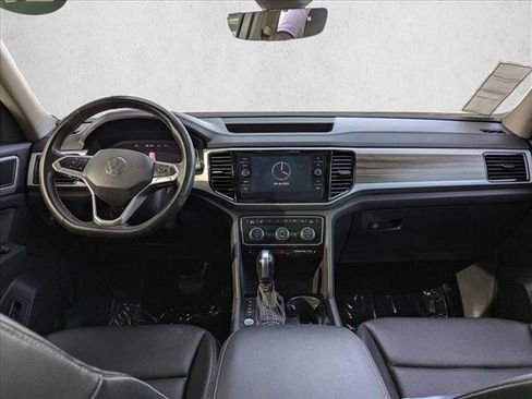 Used 2021 Volkswagen Atlas SEL image 15