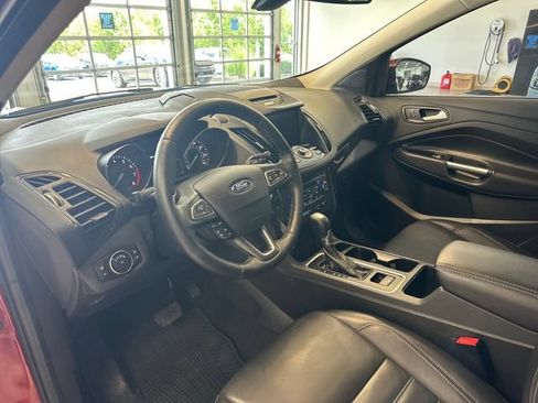 Used 2017 Ford Escape Titanium AWD/4WD image 24