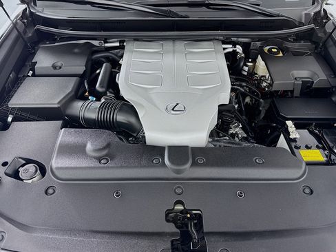 Used 2022 Lexus GX 460 Premium w/ Premium Package image 11