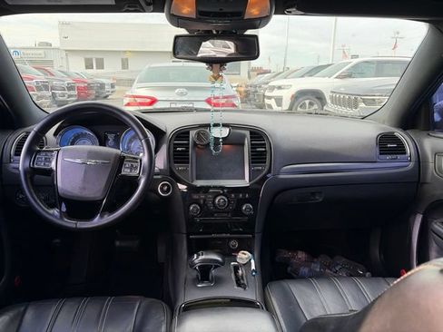 Used 2014 Chrysler 300 S w/ Light Group RWD image 5
