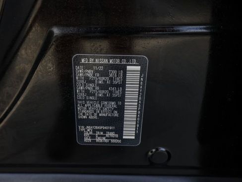 Used 2023 Nissan Armada SL w/ Captain's Chairs Package image 37