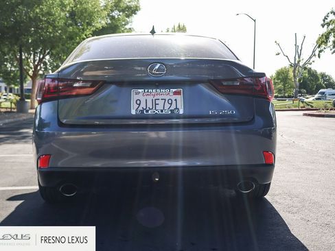 Used 2015 Lexus IS 250 RWD image 5