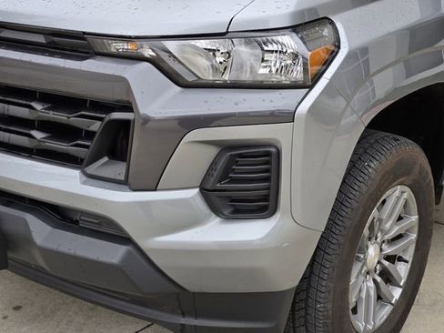 Used 2023 Chevrolet Colorado LT image 9