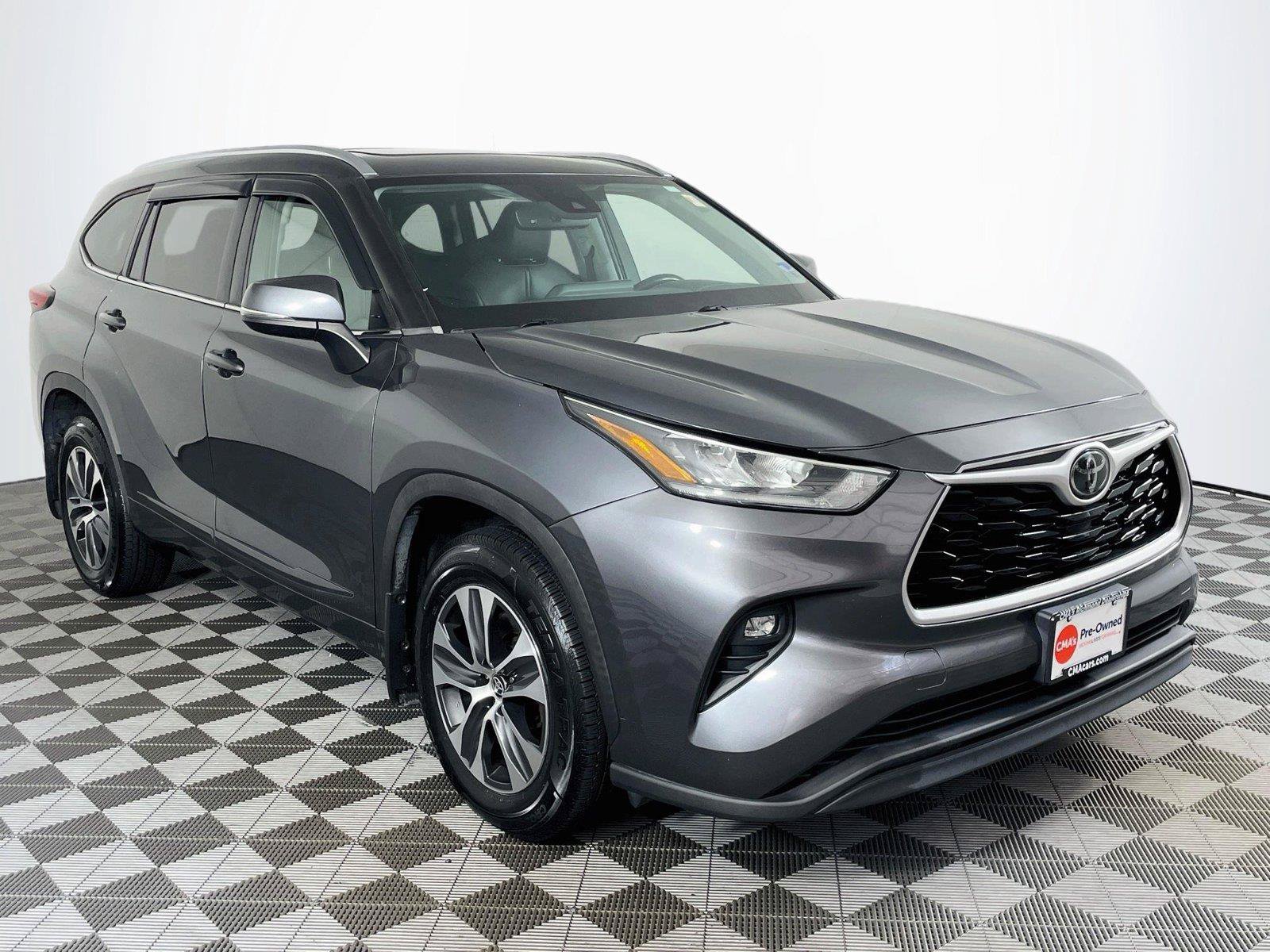 Used 2020 Toyota Highlander XLE w/ Protection Package #3 AWD/4WD image 1