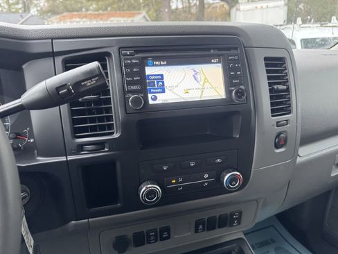 Used 2018 Nissan NV 2500 SV w/ Navigation Package image 5