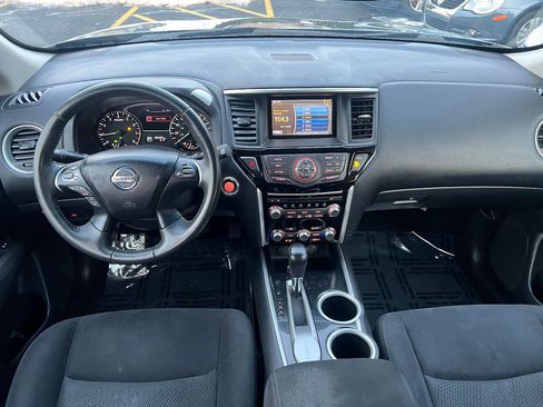 Used 2015 Nissan Pathfinder SV image 30