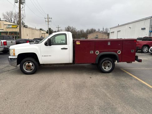 Used 2009 Chevrolet Silverado 3500 W/T image 2