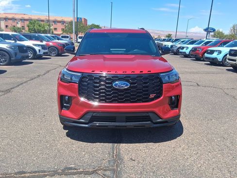 Used 2025 Ford Explorer ST w/ Sun And Sound Package AWD/4WD image 8
