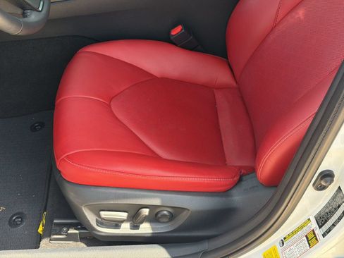 Used 2024 Toyota Camry XSE FWD image 16