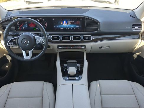 Used 2020 Mercedes-Benz GLS 450 4MATIC image 16