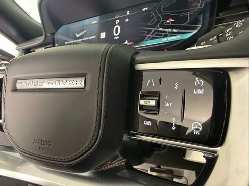 New 2026 Land Rover Range Rover SE image 18
