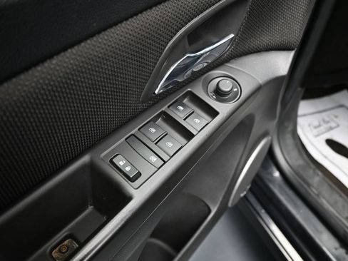 Used 2015 Chevrolet Cruze LTZ w/ Sun, Sound and Sport Package FWD image 11
