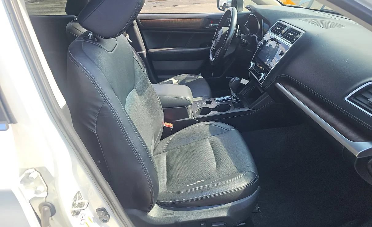 Used 2018 Subaru Outback 2.5i Limited AWD/4WD image 5