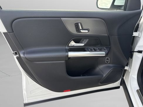 Certified 2023 Mercedes-Benz GLA 250 image 36