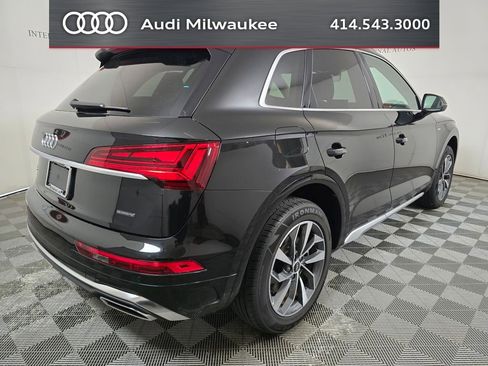 Used 2023 Audi Q5 2.0T Premium w/ Convenience Package AWD/4WD image 4