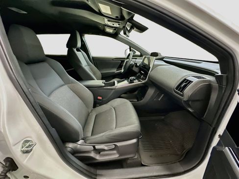 Used 2023 Subaru Solterra AWD image 32