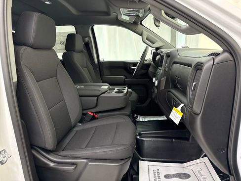 New 2026 GMC Sierra 1500 Pro w/ Pro Value Package AWD/4WD image 9