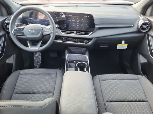 New 2025 Chevrolet Equinox LT w/ Midnight Edition image 19