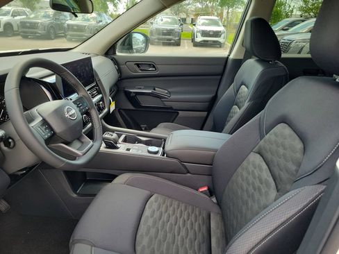 New 2026 Nissan Pathfinder SV AWD/4WD image 8