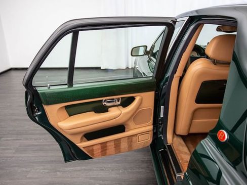 Used 2002 Bentley Arnage R image 22