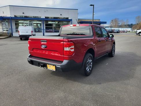 Certified 2025 Ford Maverick XLT w/ Equipment Group 301A image 9