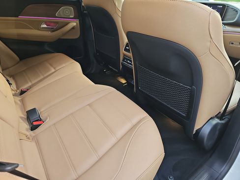 Used 2024 Mercedes-Benz GLE 350 4MATIC image 11