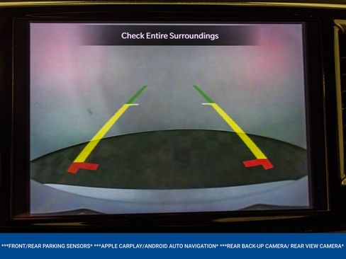 Used 2023 Chrysler Pacifica Touring-L FWD image 7