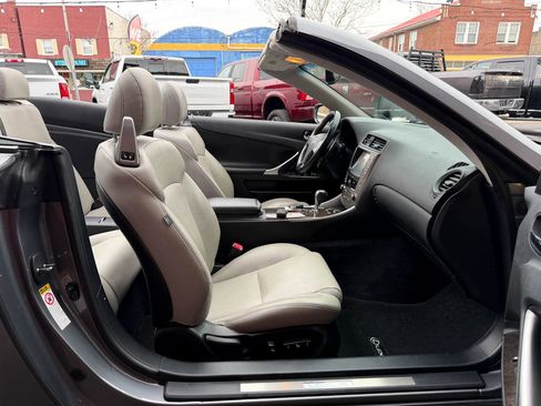 Used 2015 Lexus IS 250C image 20