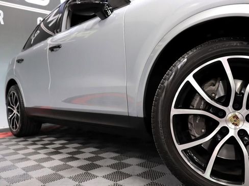 Used 2021 Porsche Cayenne image 67