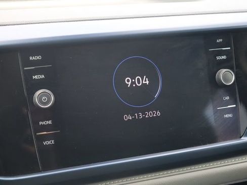 Used 2024 Volkswagen Taos SE FWD image 19