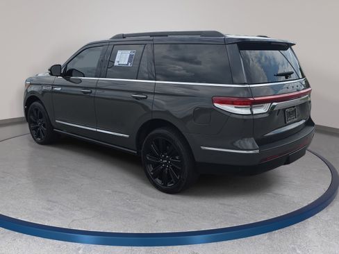 Certified 2024 Lincoln Navigator Black Label AWD/4WD image 7
