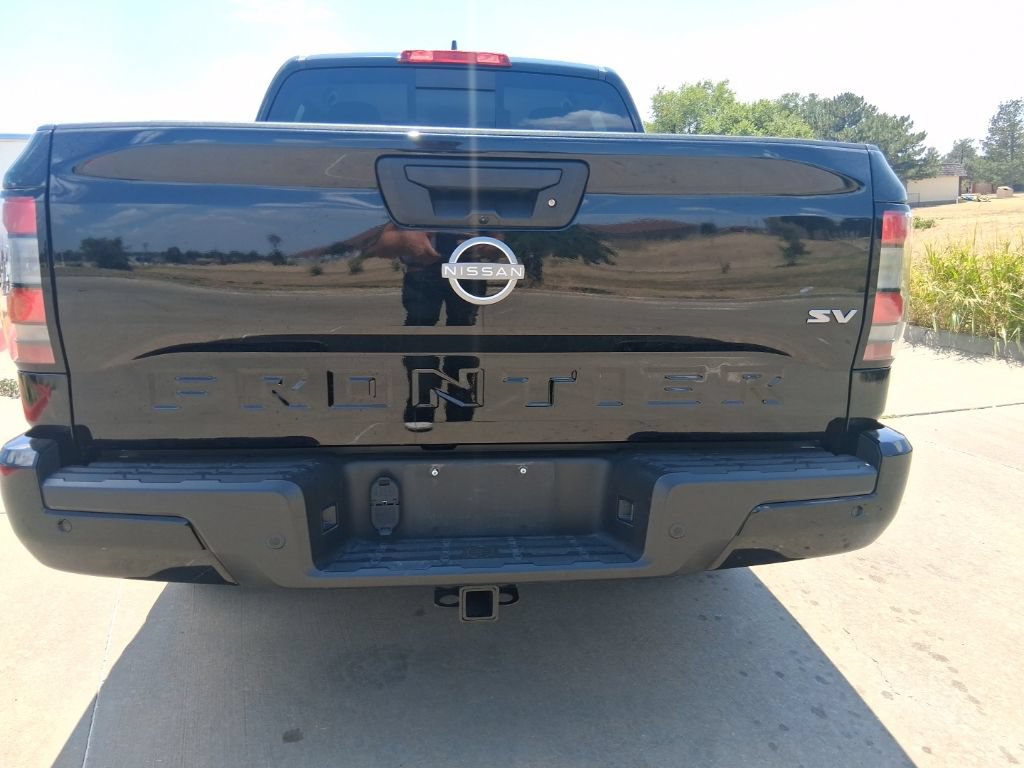Used 2024 Nissan Frontier SV w/ SV Convenience Package RWD image 4