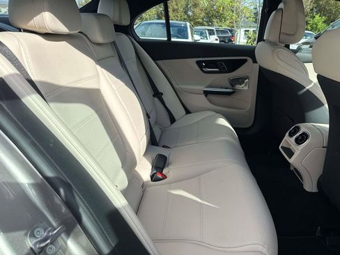 Used 2024 Mercedes-Benz C 300 Sedan image 9