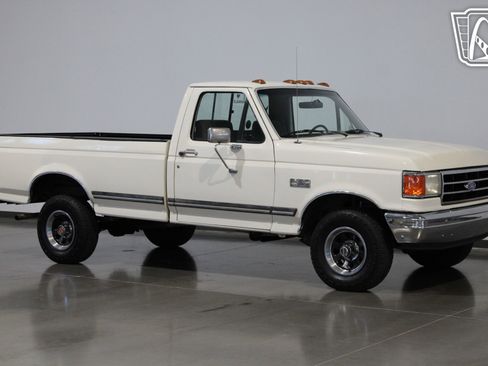Used 1990 Ford F150 4x4 Regular Cab image 14