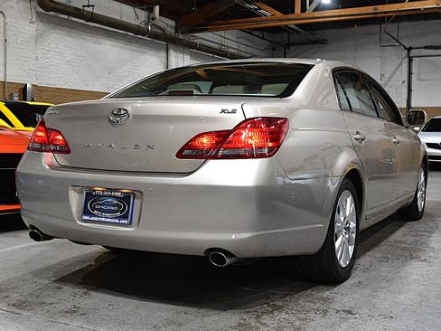 Used 2008 Toyota Avalon Touring FWD image 4